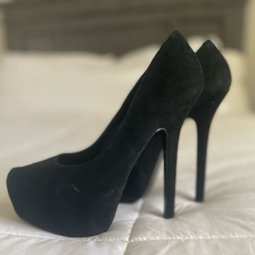 Steve Madden 5in Suede Platform Heels